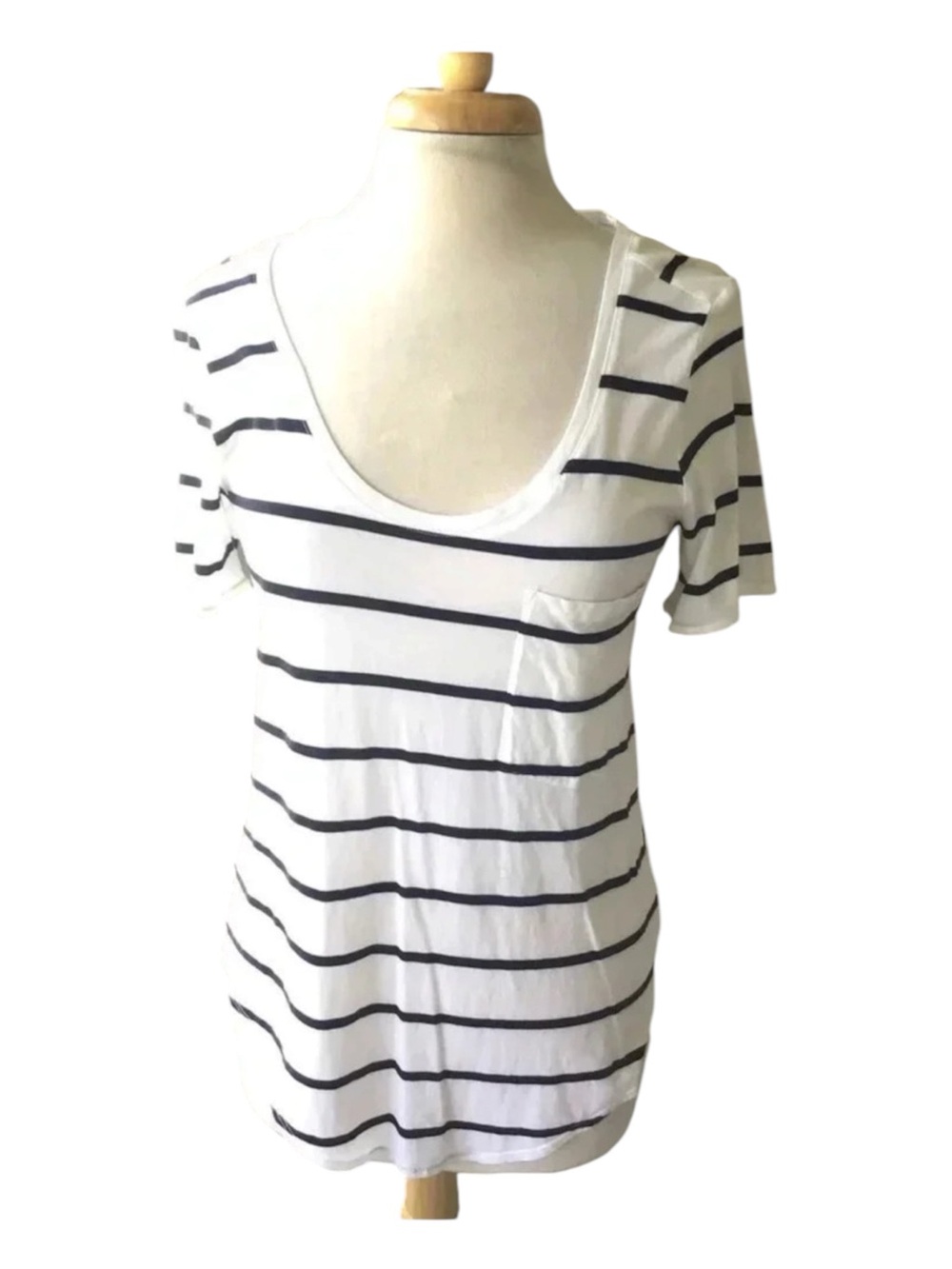 Babaton Sami short sleeve pocket tee scoop neck white navy Excellent Size M - Picture 3 of 10